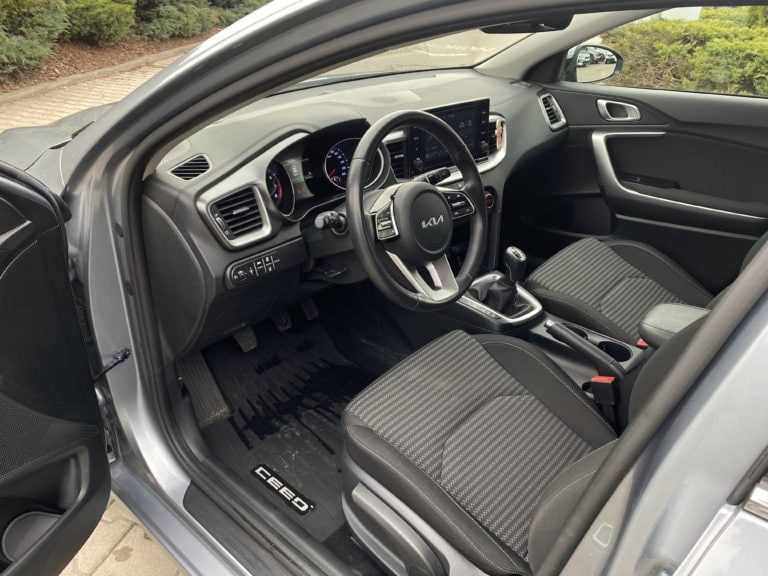 Używany samochód Kia Ceed dostępny w ofercie dealera Kia Wadowscy – zdjęcie pojazdu na sprzedaż