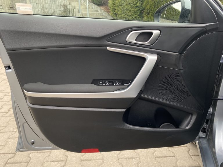 Używany samochód Kia Ceed dostępny w ofercie dealera Kia Wadowscy – zdjęcie pojazdu na sprzedaż