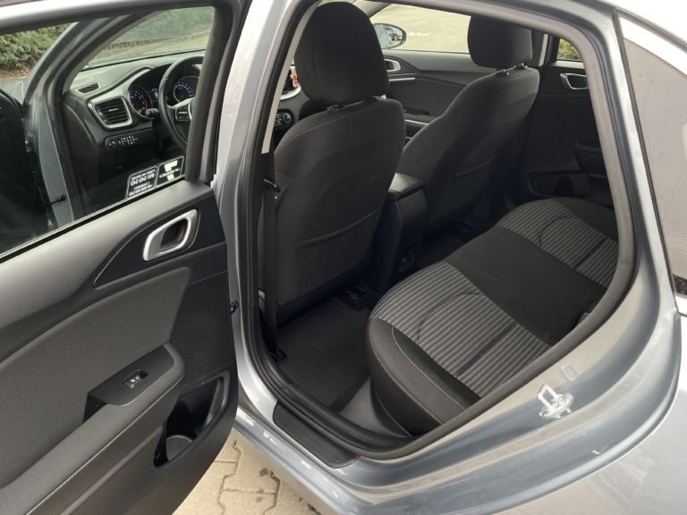 Używany samochód Kia Ceed dostępny w ofercie dealera Kia Wadowscy – zdjęcie pojazdu na sprzedaż