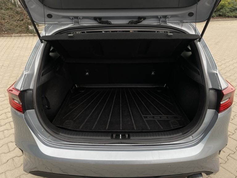 Używany samochód Kia Ceed dostępny w ofercie dealera Kia Wadowscy – zdjęcie pojazdu na sprzedaż