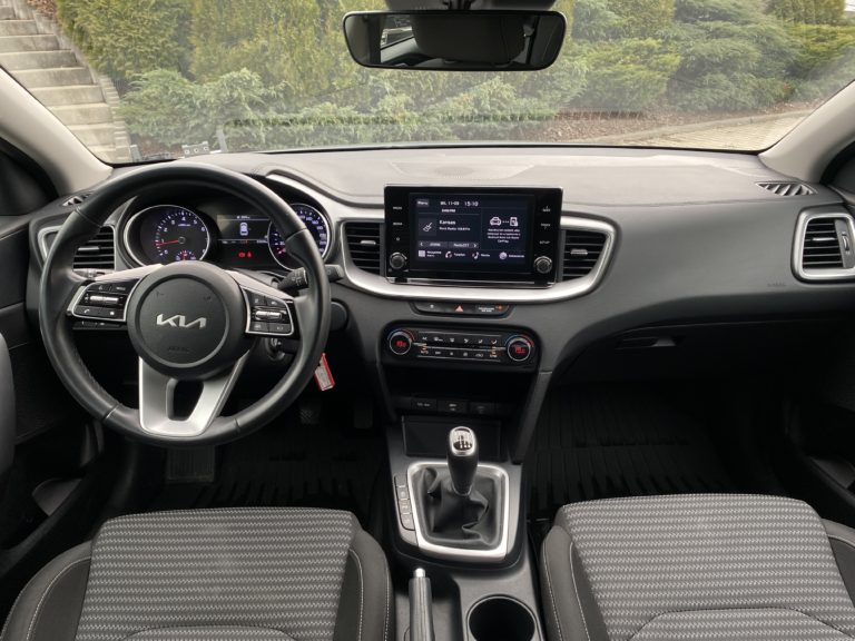 Używany samochód Kia Ceed dostępny w ofercie dealera Kia Wadowscy – zdjęcie pojazdu na sprzedaż